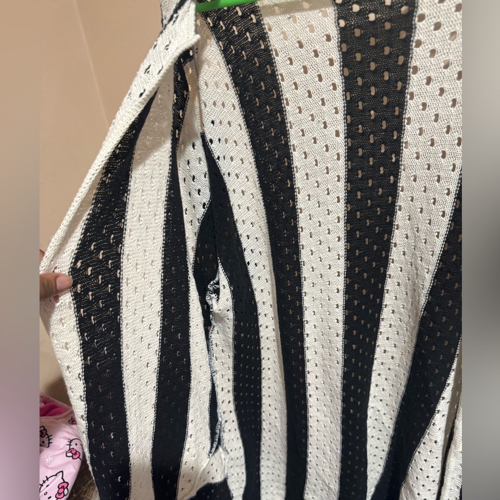 Cardigan - Picture 8 of 8